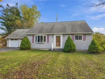 Property at 5 Candy Lane, Orchard Park, NY 14127