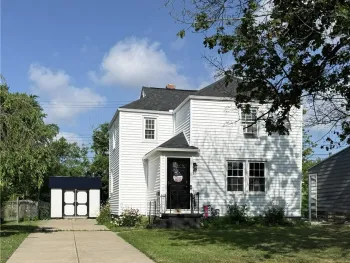 Property at 18 Saint Martins Place, Buffalo, NY 14220
