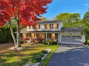 Property at 27 Briar Wood Ln Lane, Greece, NY 14626