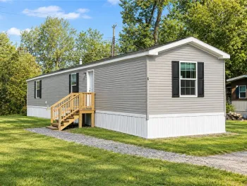 Property at 6 Melbar Drive, Farmington, NY 14425