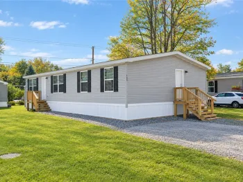 Property at 103 Tidd Circle, Farmington, NY 14425