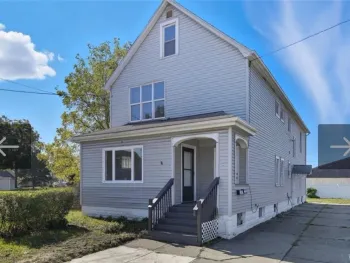 Property at 33 Ellwood Place, Cheektowaga, NY 14225
