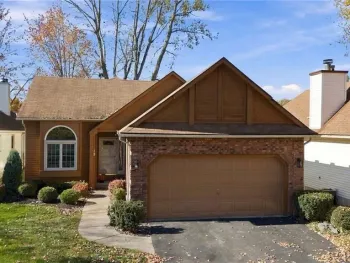 Property at 19 Eagles Trace, Amherst, NY 14221