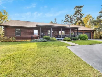 Property at 5425 Chestnut Ridge Road, Orchard Park, NY 14127