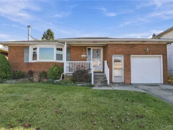 Property at 23 Fairoaks Lane, Cheektowaga, NY 14227